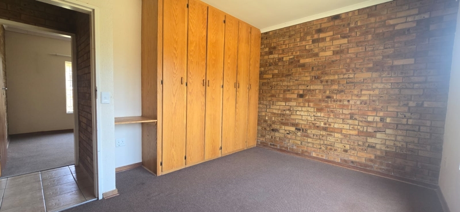 2 Bedroom Property for Sale in Meiringspark Ext 1 North West